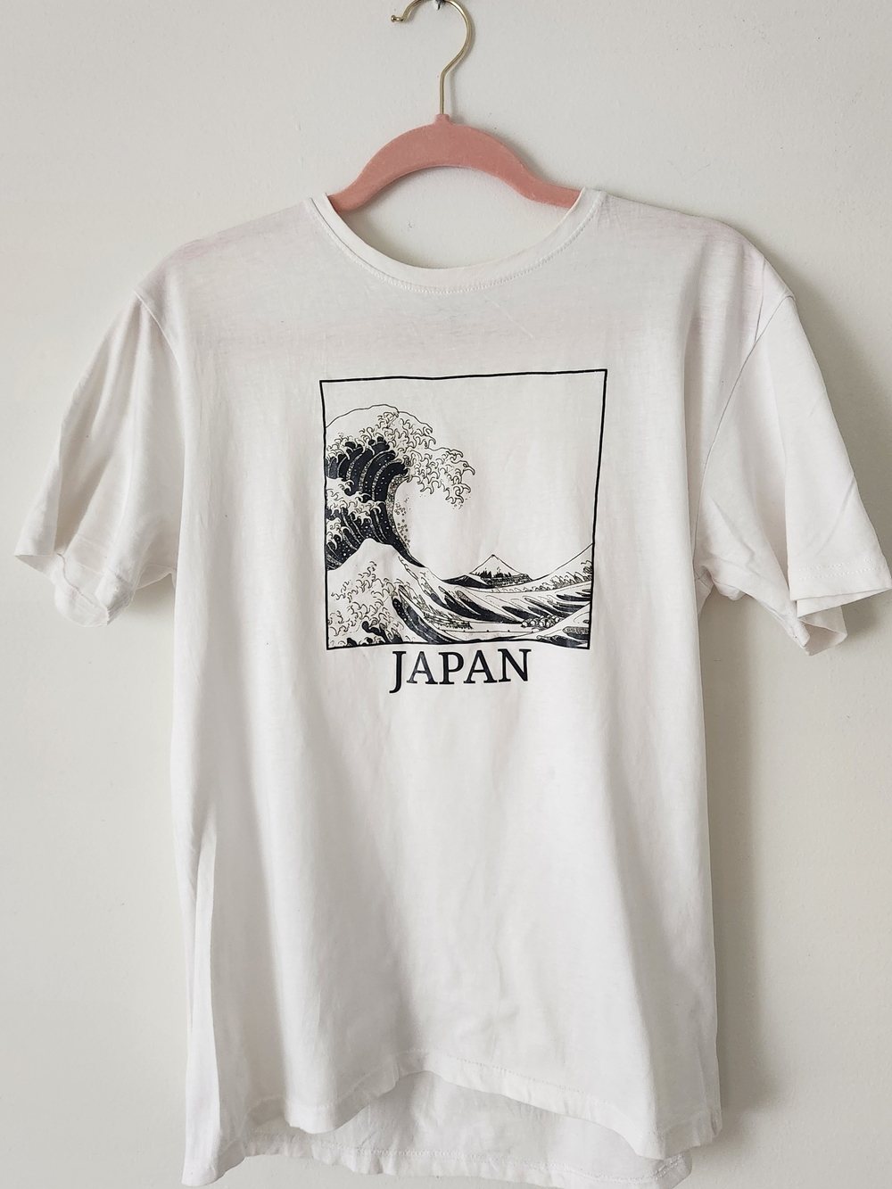 Japan Wave Graphic Tee - White
